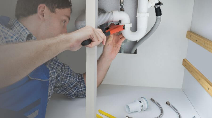 Professional emergency plumbing in Cedarbluff, MS